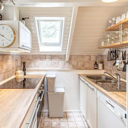 Nice home in Sjællands Odde w/ WiFi&3 Bedrooms